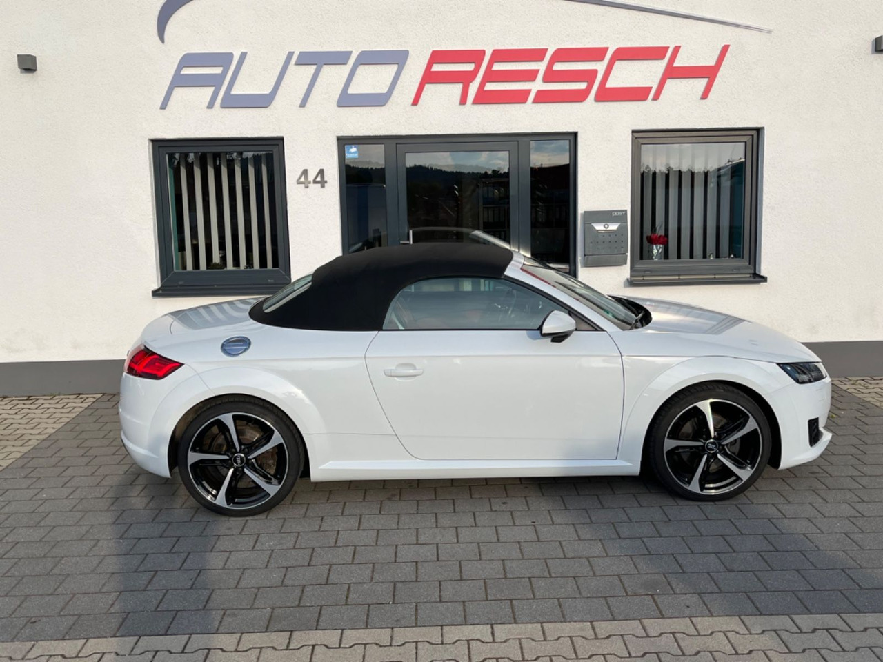 Xe hơi Audi TT Roadster 2.0 TFSI quattro: hình 10