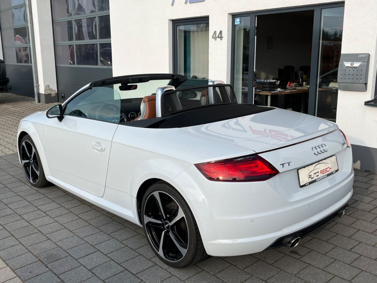 Xe hơi Audi TT Roadster 2.0 TFSI quattro: hình 8