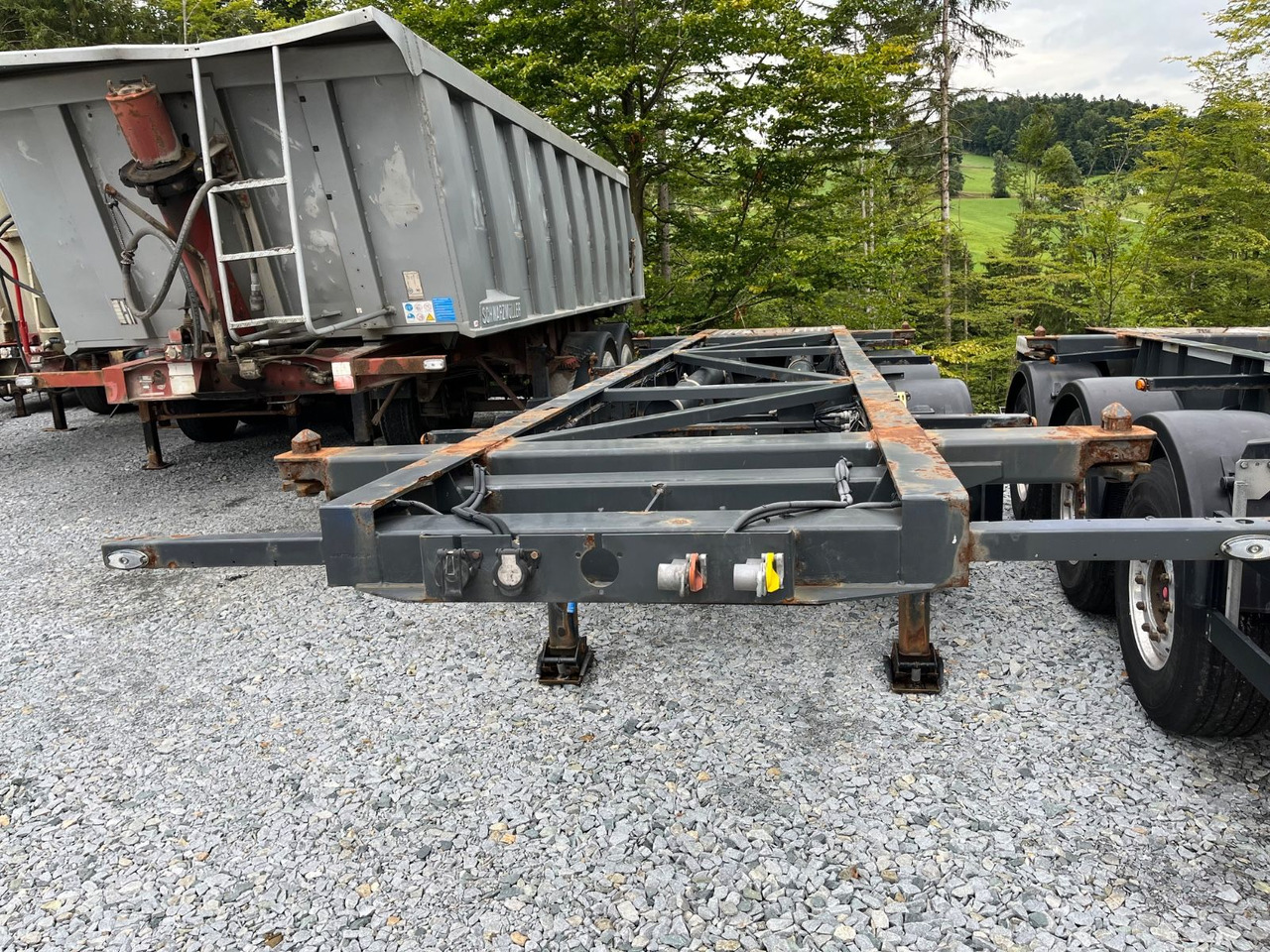 Schwarzmüller S1 R-Serie Tank Chassis ADR SAF Alufelgen - Xe chở container/ Sơ mi rơ moóc hoán đổi thân: hình 2 Schwarzmüller S1 R-Serie Tank Chassis ADR SAF Alufelgen - Xe chở container/ Sơ mi rơ moóc hoán đổi thân: hình 2