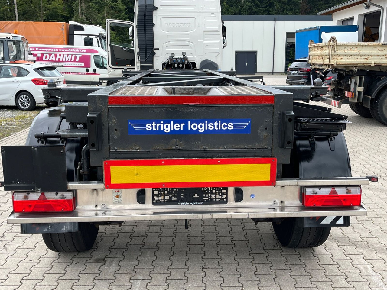 Schwarzmüller S1 R-Serie Tank Chassis ADR SAF Alufelgen - Xe chở container/ Sơ mi rơ moóc hoán đổi thân: hình 4 Schwarzmüller S1 R-Serie Tank Chassis ADR SAF Alufelgen - Xe chở container/ Sơ mi rơ moóc hoán đổi thân: hình 4