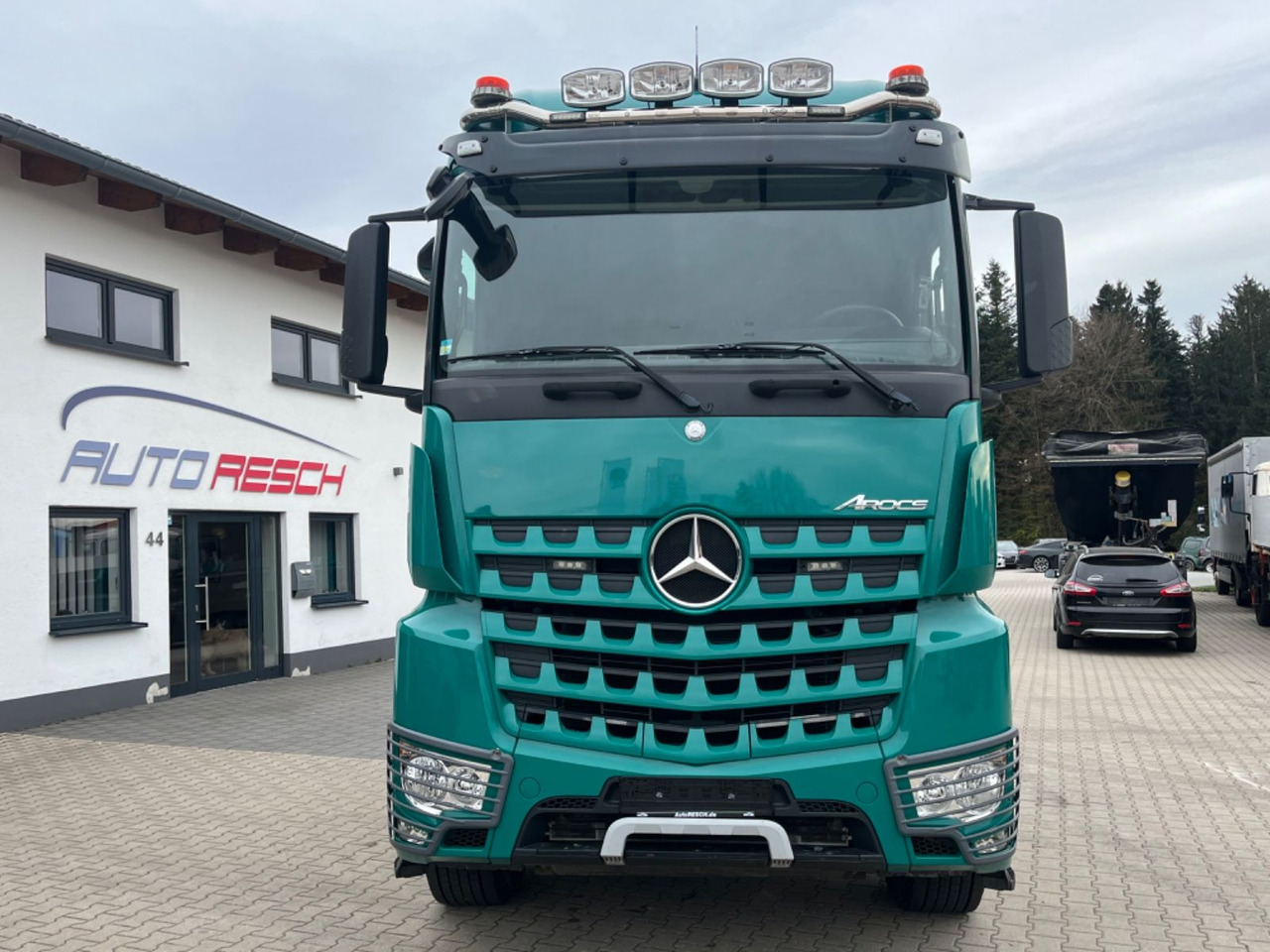 Mercedes-Benz Arocs 2663 6x4 mit Epsilon S260Z Langholzkran - Xe đầu kéo: hình 2 Mercedes-Benz Arocs 2663 6x4 mit Epsilon S260Z Langholzkran - Xe đầu kéo: hình 2