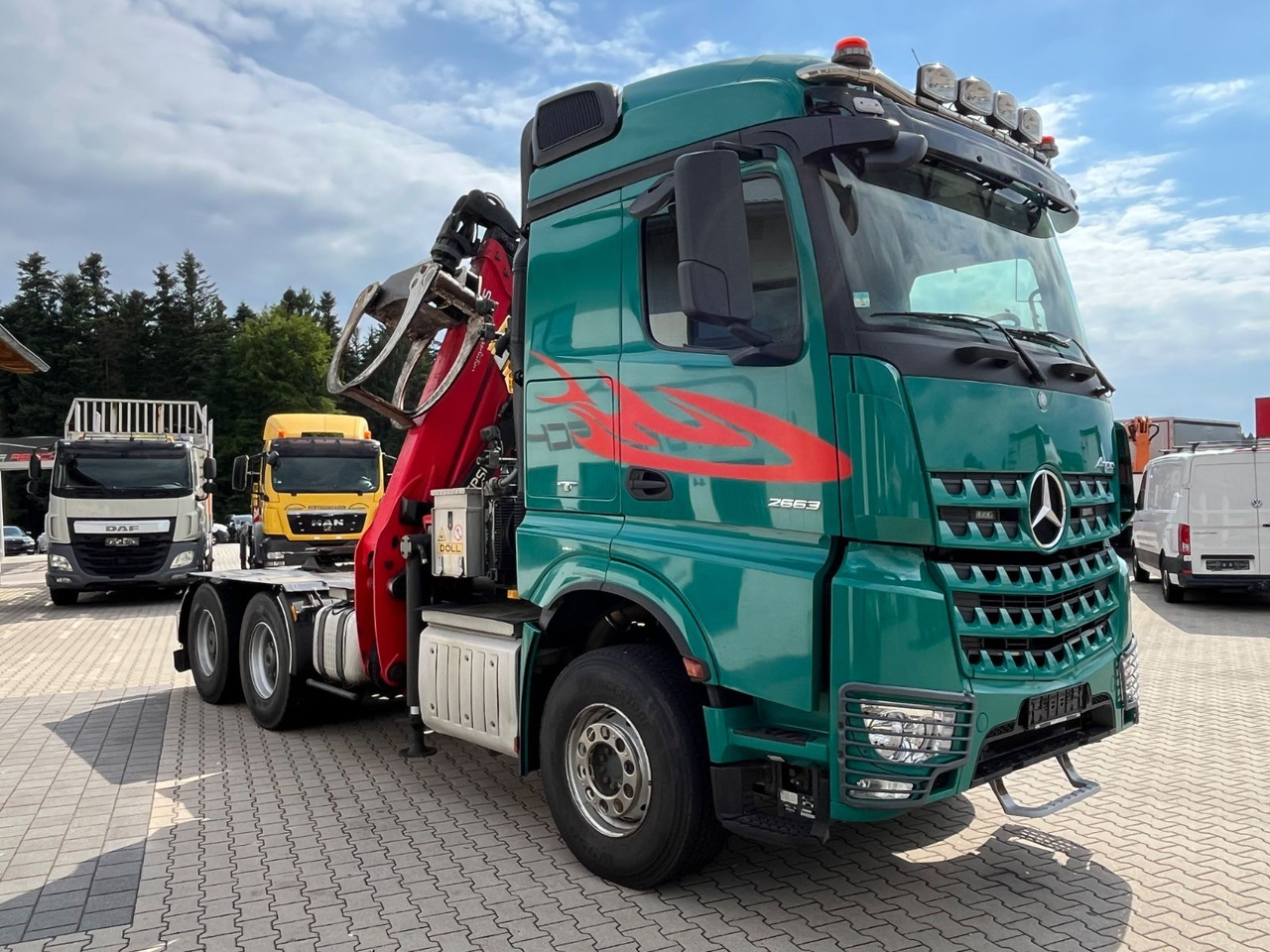 Mercedes-Benz Arocs 2663 6x4 mit Epsilon S260Z Langholzkran - Xe đầu kéo: hình 4 Mercedes-Benz Arocs 2663 6x4 mit Epsilon S260Z Langholzkran - Xe đầu kéo: hình 4