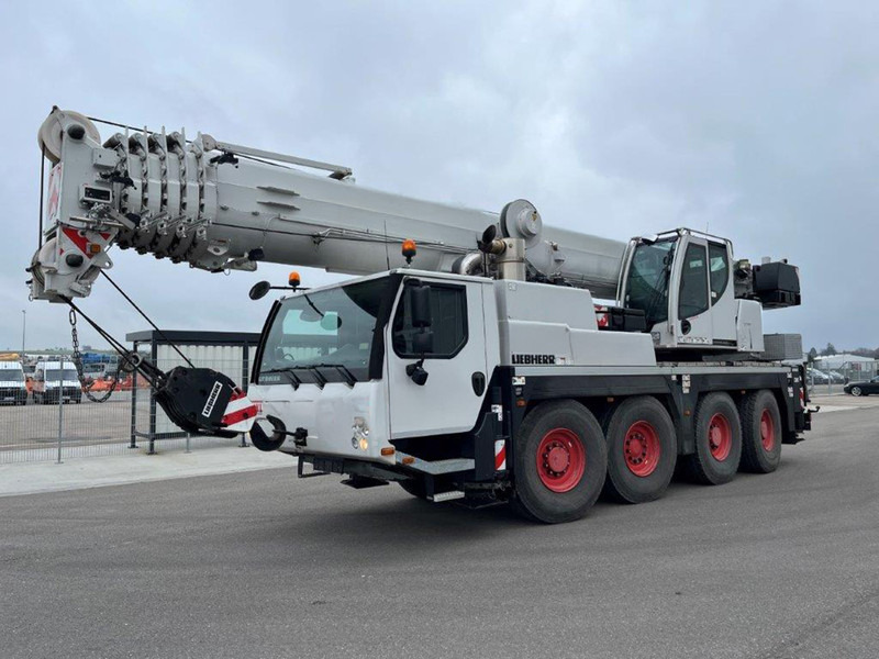 Liebherr LTM 1070-4.2 - Cẩu bánh lốp: hình 1 Liebherr LTM 1070-4.2 - Cẩu bánh lốp: hình 1