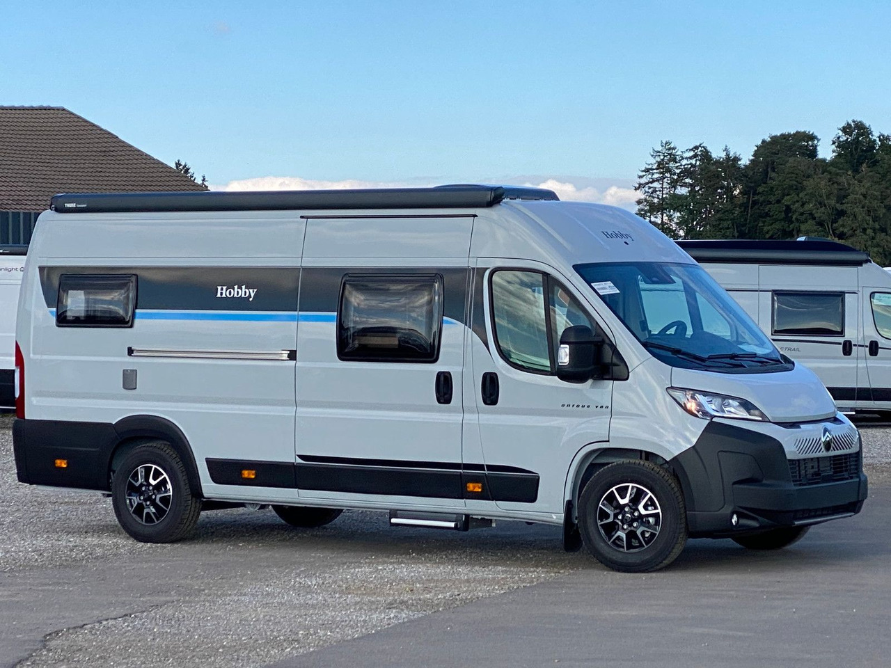 Carado ONTOUR Van 640 ET Modell 2025,Längsbetten - Xe van cắm trại: hình 3 Carado ONTOUR Van 640 ET Modell 2025,Längsbetten - Xe van cắm trại: hình 3
