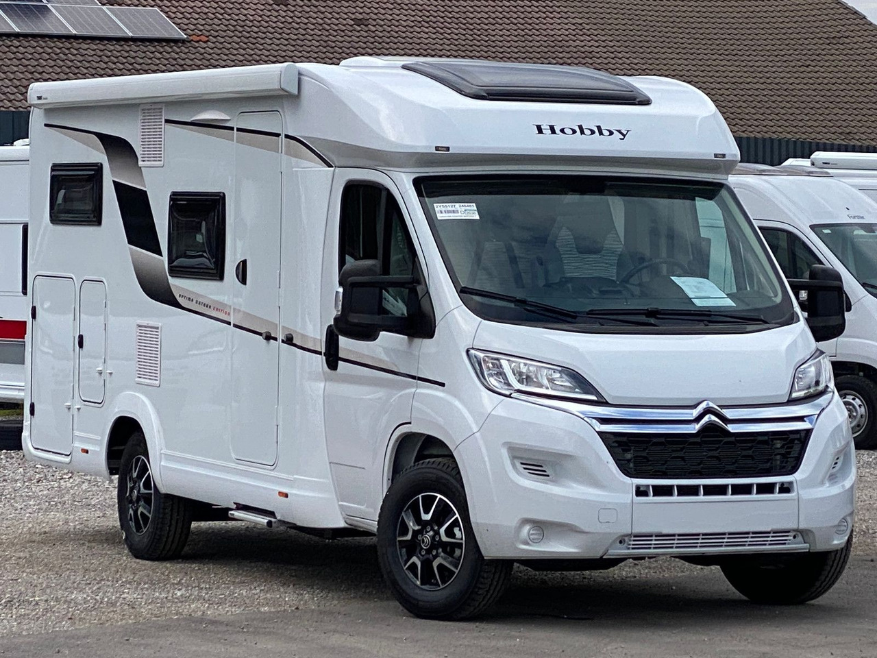 Hobby OPTIMA ONTOUR EDITION V65 GE NAVI MARKISE SAT - Xe cắm trại bán tích hợp: hình 1 Hobby OPTIMA ONTOUR EDITION V65 GE NAVI MARKISE SAT - Xe cắm trại bán tích hợp: hình 1