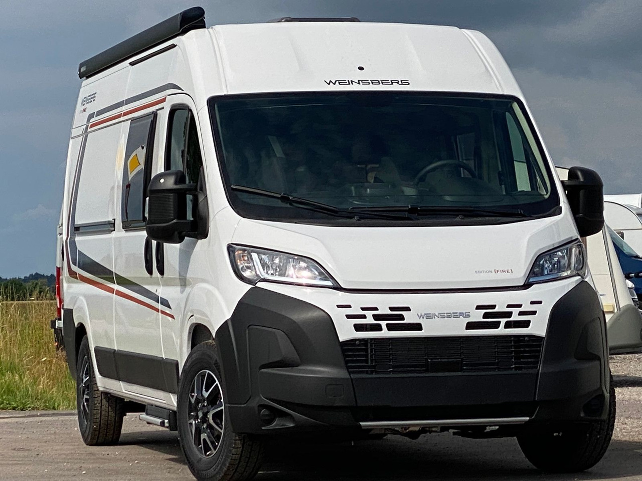 Weinsberg CaraBus 600 MQ EDITION Fire - Xe van cắm trại: hình 1 Weinsberg CaraBus 600 MQ EDITION Fire - Xe van cắm trại: hình 1