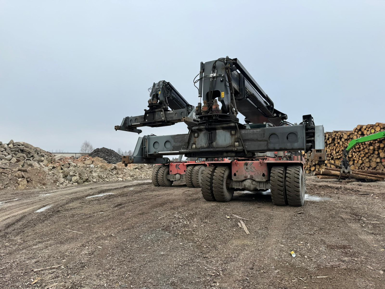 KALMAR DRF420-60S5 BJ: 2007 BStd: 32773h - Máy nhấc container: hình 2 KALMAR DRF420-60S5 BJ: 2007 BStd: 32773h - Máy nhấc container: hình 2