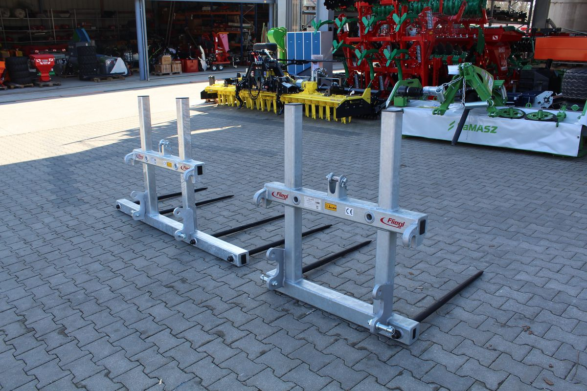 Fliegl Ballenspieß mit Erhöhung-Schwerlastzinken - Chĩa cho Máy móc nông nghiệp: hình 4 Fliegl Ballenspieß mit Erhöhung-Schwerlastzinken - Chĩa cho Máy móc nông nghiệp: hình 4