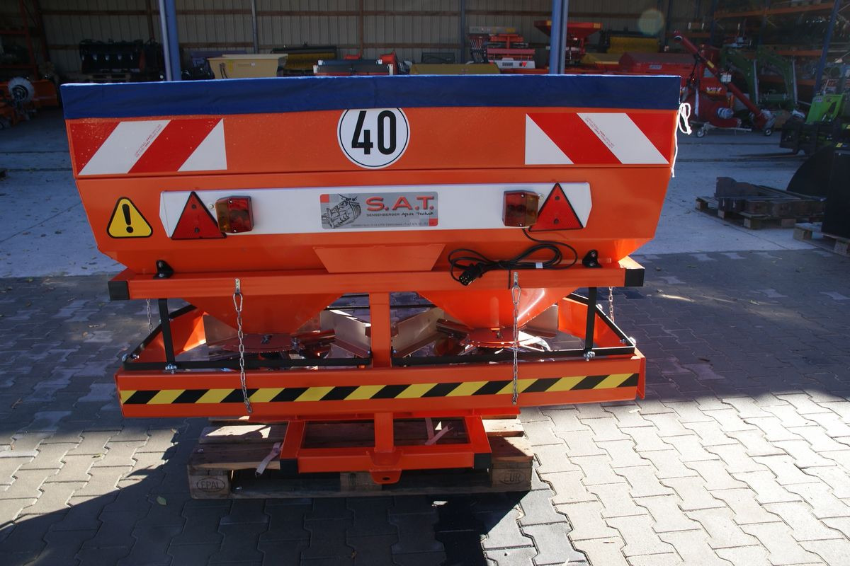 Máy dàn trải cát/ Muối mới SAT Salz oder Splitstreuer-NEU: hình 1