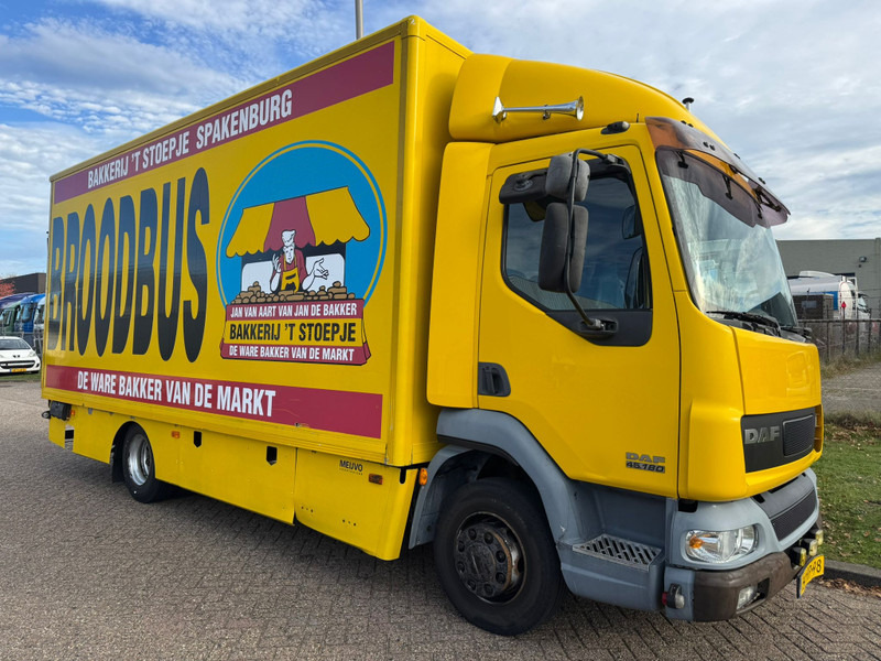 DAF LF 45.180 / Manual / Tail Lift / NL Truck - Xe tải hộp: hình 2 DAF LF 45.180 / Manual / Tail Lift / NL Truck - Xe tải hộp: hình 2