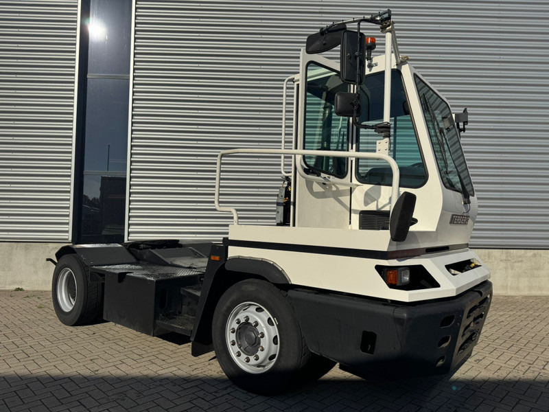 Terberg YT182 / NL Truck - Máy cày trạm: hình 2 Terberg YT182 / NL Truck - Máy cày trạm: hình 2