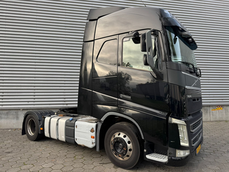 Volvo FH 420 / I-Shift / ADR / 2 Tanks / Euro 6 / NL Truck - Xe đầu kéo: hình 2 Volvo FH 420 / I-Shift / ADR / 2 Tanks / Euro 6 / NL Truck - Xe đầu kéo: hình 2