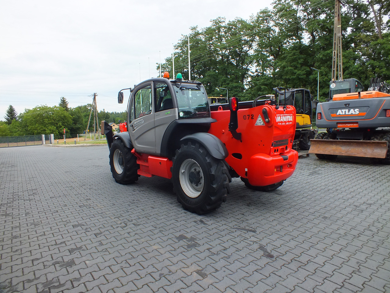MANITOU MT1840 - Máy xúc lật bánh lốp kính thiên văn cho Máy xúc: hình 3 MANITOU MT1840 - Máy xúc lật bánh lốp kính thiên văn cho Máy xúc: hình 3
