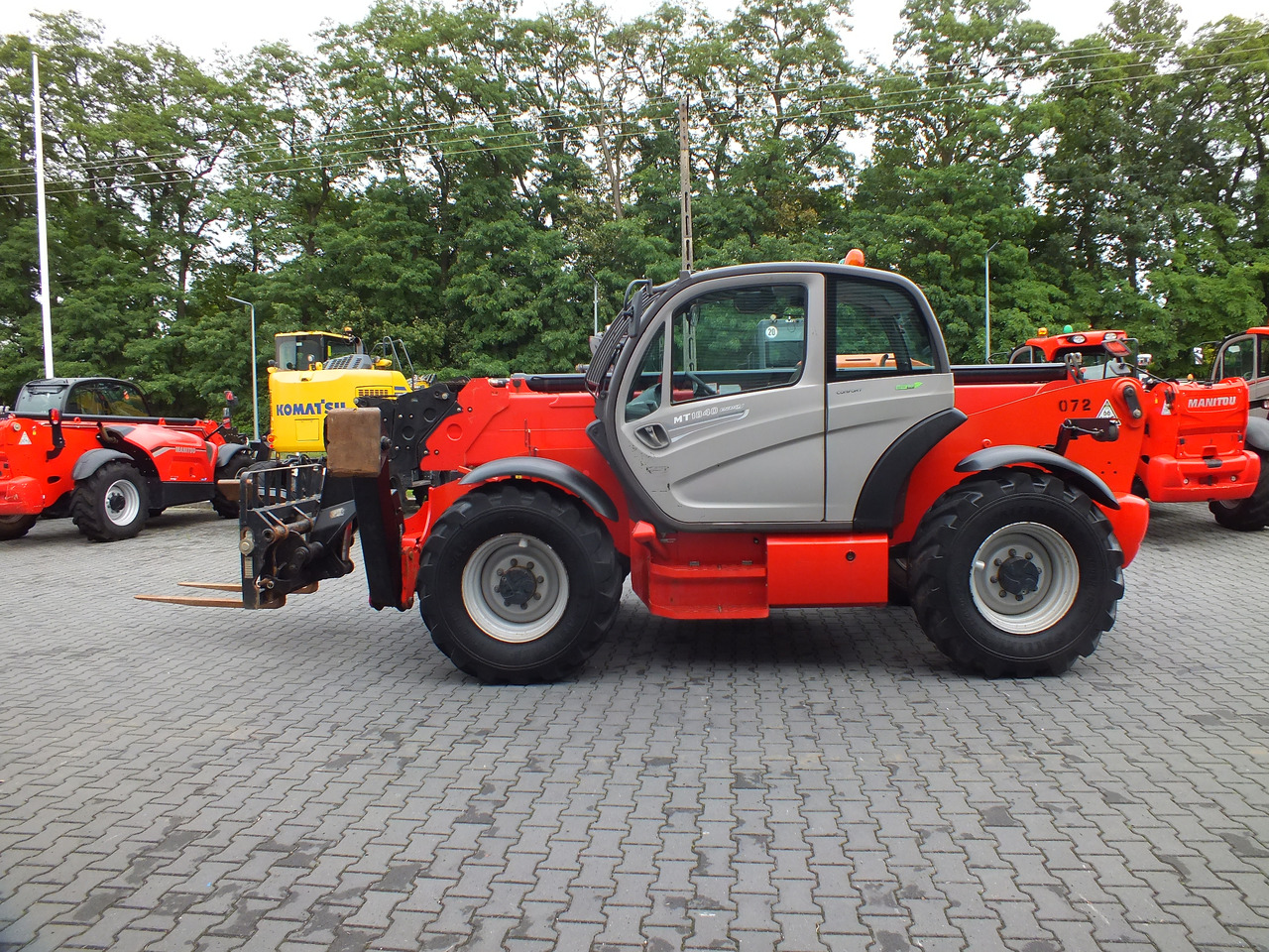 MANITOU MT1840 - Máy xúc lật bánh lốp kính thiên văn cho Máy xúc: hình 4 MANITOU MT1840 - Máy xúc lật bánh lốp kính thiên văn cho Máy xúc: hình 4