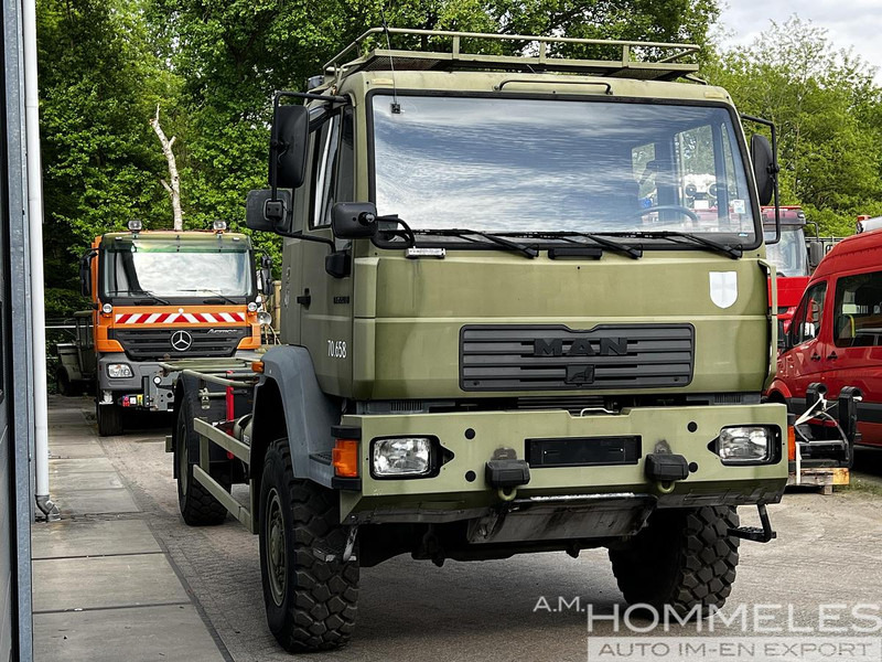 MAN 18.225 LAC 4x4 - Xe tải: hình 2 MAN 18.225 LAC 4x4 - Xe tải: hình 2