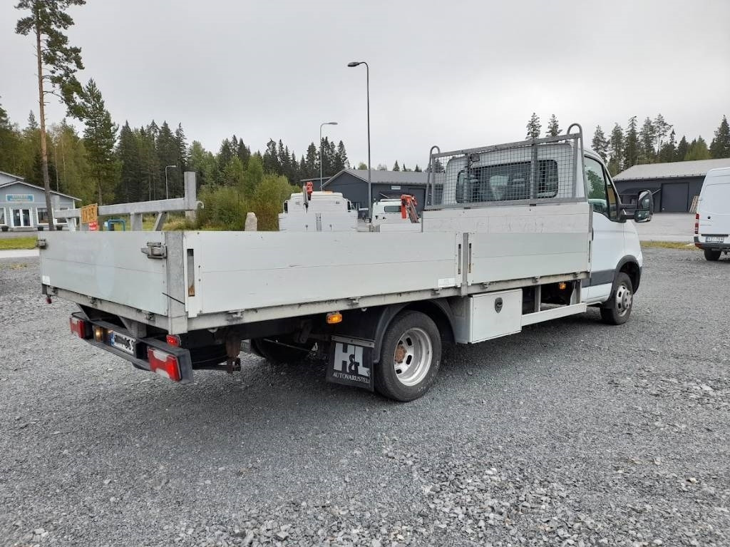 Iveco Daily 40 C18 automat - Xe tải nhỏ phẳng: hình 4 Iveco Daily 40 C18 automat - Xe tải nhỏ phẳng: hình 4
