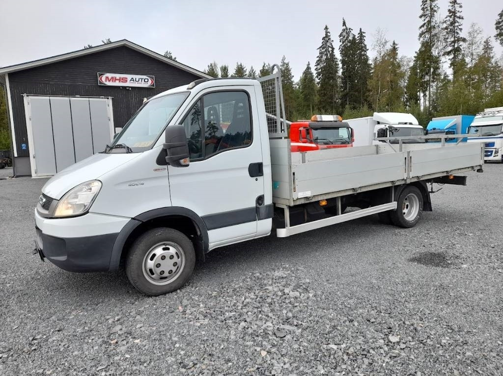 Iveco Daily 40 C18 automat - Xe tải nhỏ phẳng: hình 1 Iveco Daily 40 C18 automat - Xe tải nhỏ phẳng: hình 1