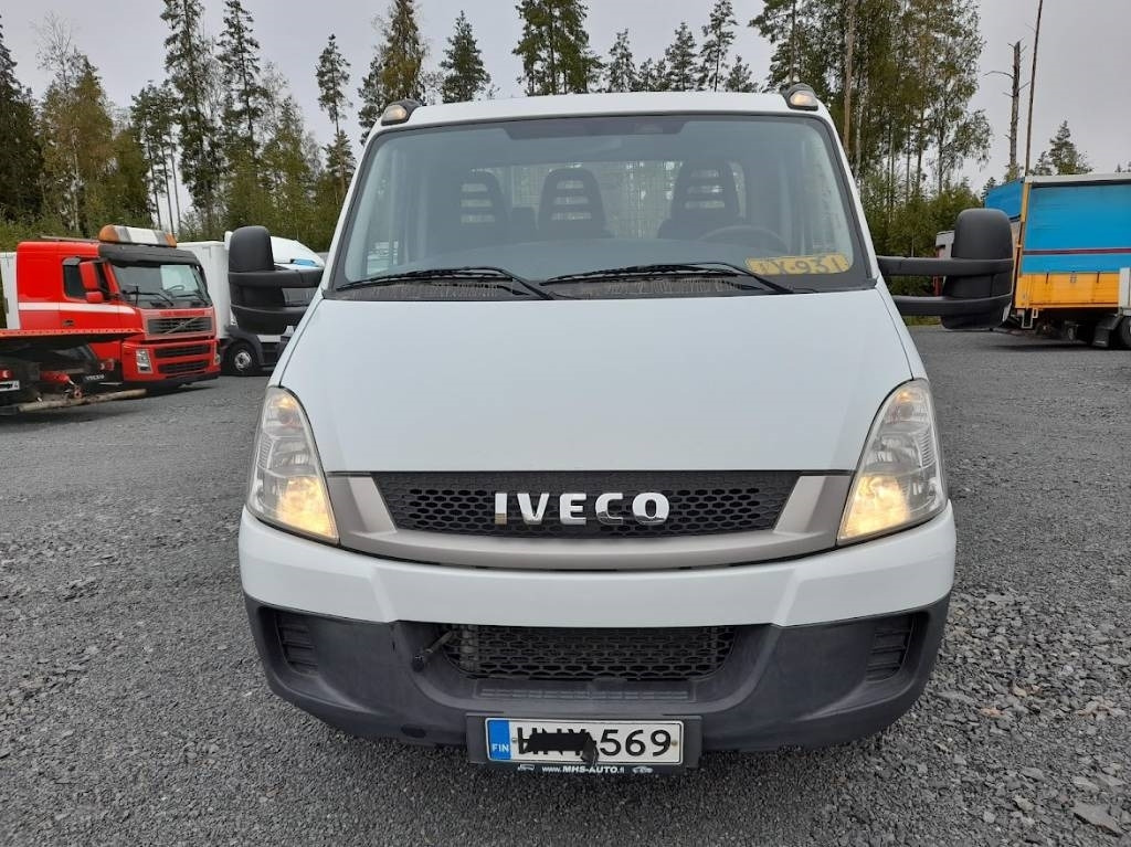 Iveco Daily 40 C18 automat - Xe tải nhỏ phẳng: hình 2 Iveco Daily 40 C18 automat - Xe tải nhỏ phẳng: hình 2