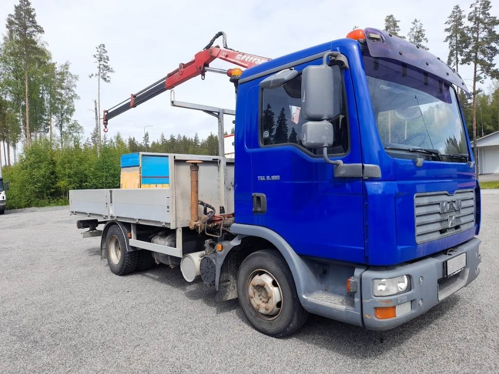 MAN TGL 8.180 Ferrari 6000-2 - Xe cẩu tự hành: hình 4 MAN TGL 8.180 Ferrari 6000-2 - Xe cẩu tự hành: hình 4