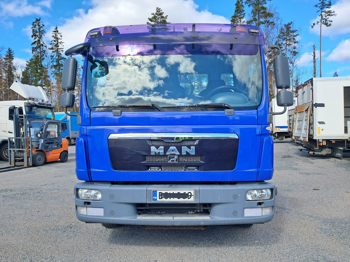 Man TGL 8.150 - Xe cẩu tự hành: hình 3 Man TGL 8.150 - Xe cẩu tự hành: hình 3