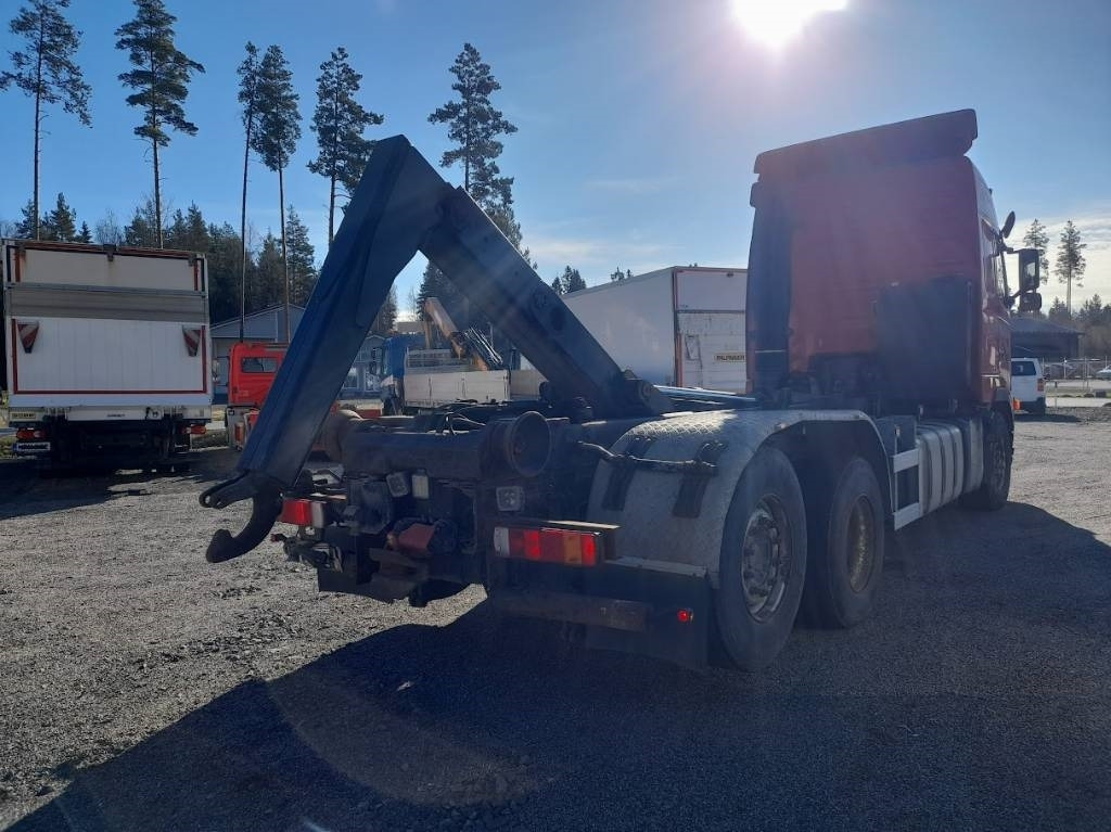 Volvo FH 13 480 - Xe tải nâng móc: hình 4 Volvo FH 13 480 - Xe tải nâng móc: hình 4