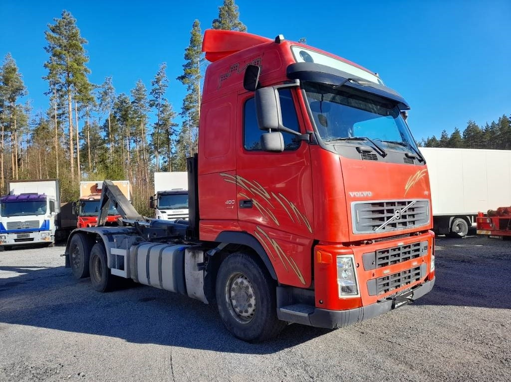 Volvo FH 13 480 - Xe tải nâng móc: hình 2 Volvo FH 13 480 - Xe tải nâng móc: hình 2