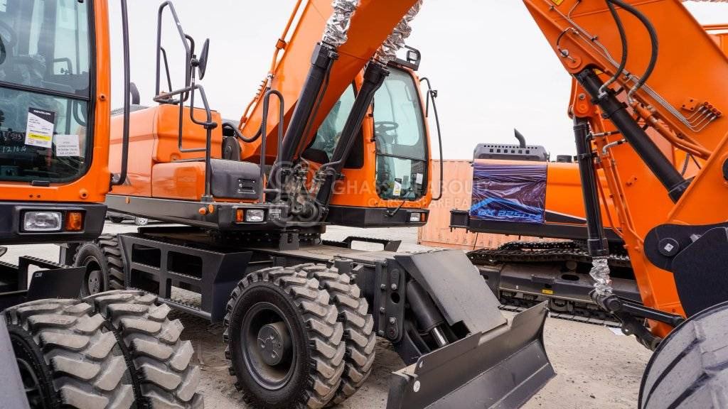 Develon DX210WA Wheel Excavator MY2025 - Máy xúc bánh lốp: hình 1 Develon DX210WA Wheel Excavator MY2025 - Máy xúc bánh lốp: hình 1