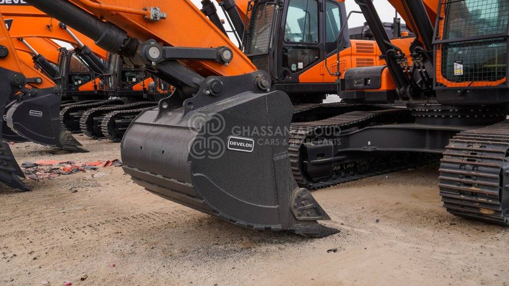 Develon DX360LCA-7M Crawler Excavator MY2025 - Máy xúc bánh xích: hình 3 Develon DX360LCA-7M Crawler Excavator MY2025 - Máy xúc bánh xích: hình 3