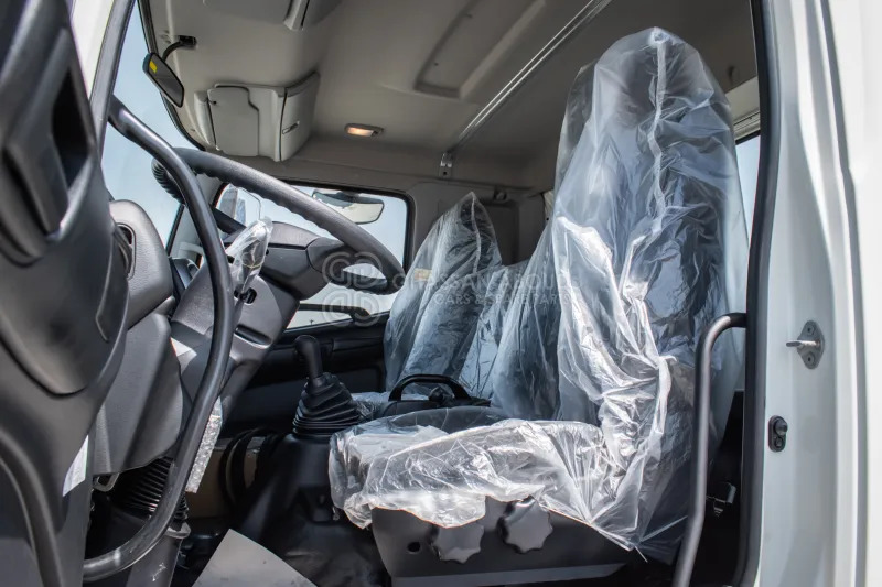 Hino 500 FG 4x2 Chassis - Xe tải khung gầm: hình 5 Hino 500 FG 4x2 Chassis - Xe tải khung gầm: hình 5