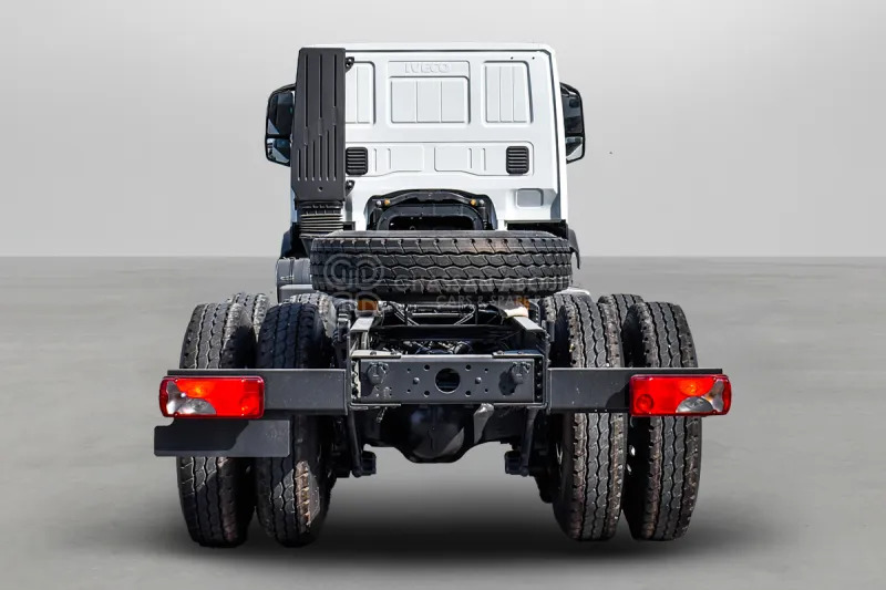 IVECO T-WAY AT380T47H 6X4 R24 TYRES CHASSIS - Barcelona Stock - Xe tải khung gầm: hình 5 IVECO T-WAY AT380T47H 6X4 R24 TYRES CHASSIS - Barcelona Stock - Xe tải khung gầm: hình 5