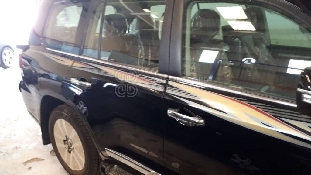 SIDE STICKER LAND CRUISER - Thân xe và ngoại thất cho Xe hơi: hình 4 SIDE STICKER LAND CRUISER - Thân xe và ngoại thất cho Xe hơi: hình 4