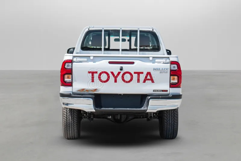 Toyota Hilux  4X4 Double Cabin - Xe bán tải, Xe tải van: hình 4 Toyota Hilux  4X4 Double Cabin - Xe bán tải, Xe tải van: hình 4