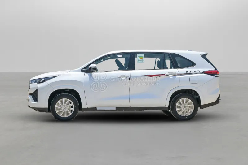 Toyota Innova - SUV: hình 3 Toyota Innova - SUV: hình 3