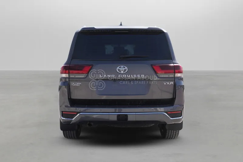 Toyota Land Cruiser 300 - SUV: hình 4 Toyota Land Cruiser 300 - SUV: hình 4