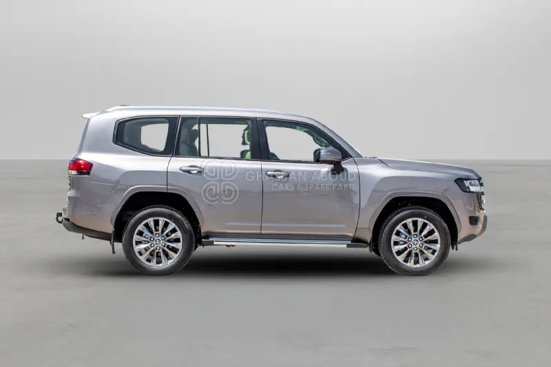 Toyota Land Cruiser 300 - SUV: hình 3 Toyota Land Cruiser 300 - SUV: hình 3