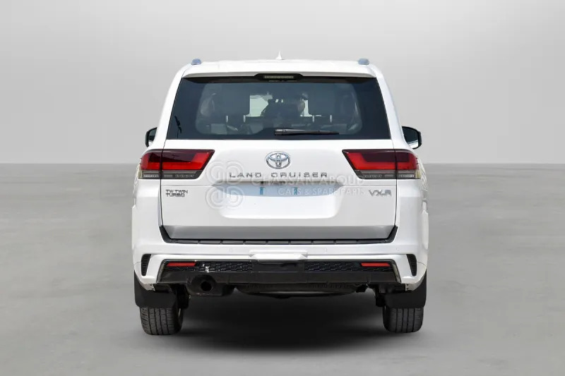 Toyota Land Cruiser 300 - SUV: hình 5 Toyota Land Cruiser 300 - SUV: hình 5