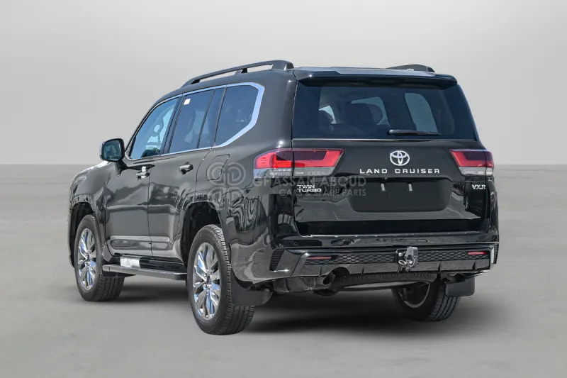 Toyota Land Cruiser 300 - SUV: hình 4 Toyota Land Cruiser 300 - SUV: hình 4