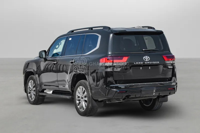 Toyota Land Cruiser 300 - SUV: hình 4 Toyota Land Cruiser 300 - SUV: hình 4