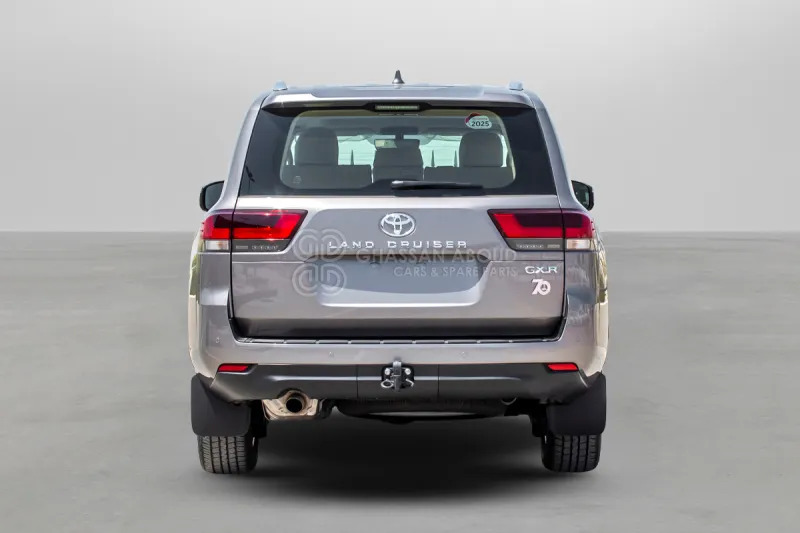 Toyota Land Cruiser 300 - SUV: hình 4 Toyota Land Cruiser 300 - SUV: hình 4