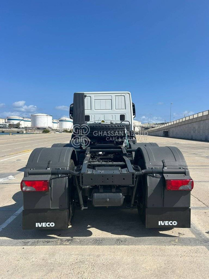 IVECO T-WAY Tractor 6×4 AT720T47TH GVW 26-38 Ton HP 470 R20Tyre MY24 - Xe đầu kéo: hình 3 IVECO T-WAY Tractor 6×4 AT720T47TH GVW 26-38 Ton HP 470 R20Tyre MY24 - Xe đầu kéo: hình 3