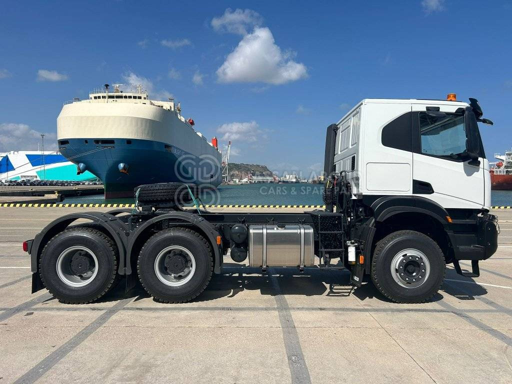 IVECO T-WAY Tractor 6×4 AT720T47TH GVW 26-38 Ton HP 470 R20Tyre MY24 - Xe đầu kéo: hình 2 IVECO T-WAY Tractor 6×4 AT720T47TH GVW 26-38 Ton HP 470 R20Tyre MY24 - Xe đầu kéo: hình 2