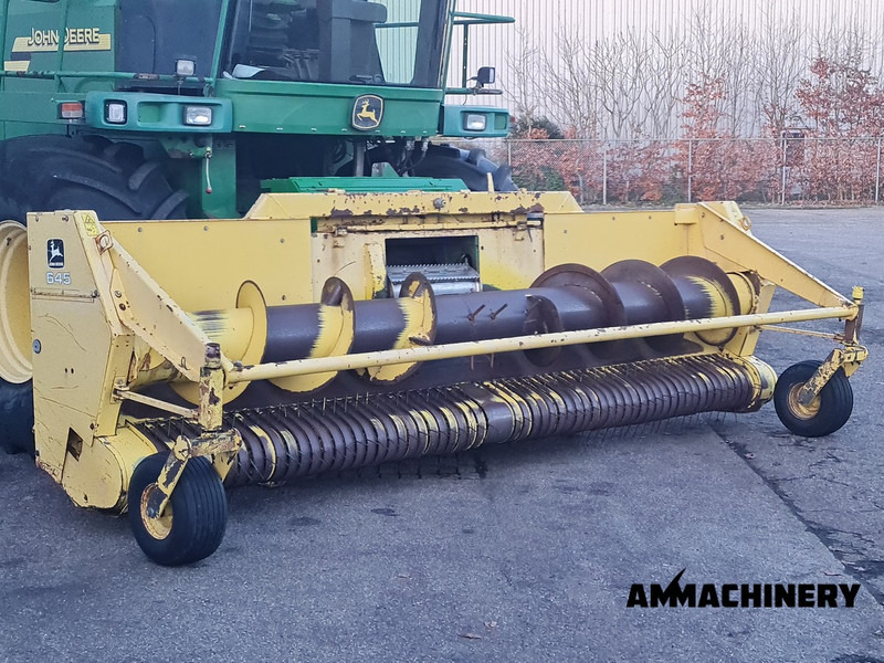 John Deere 645 Pickup - Đính kèm máy gặt đập thức ăn gia súc: hình 2 John Deere 645 Pickup - Đính kèm máy gặt đập thức ăn gia súc: hình 2