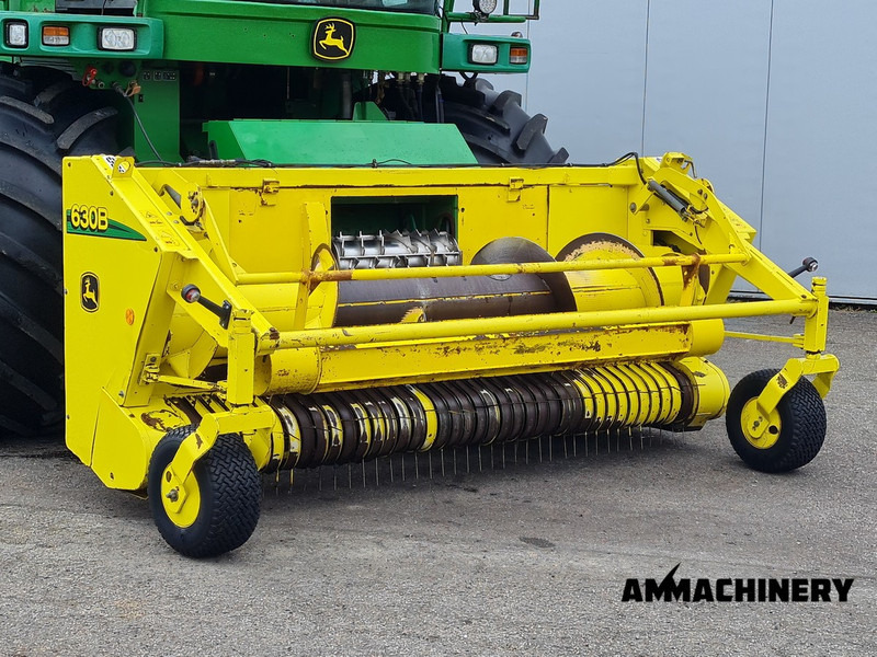 John Deere 7400 forage harvester - Máy gặt đập thức ăn gia súc: hình 4 John Deere 7400 forage harvester - Máy gặt đập thức ăn gia súc: hình 4