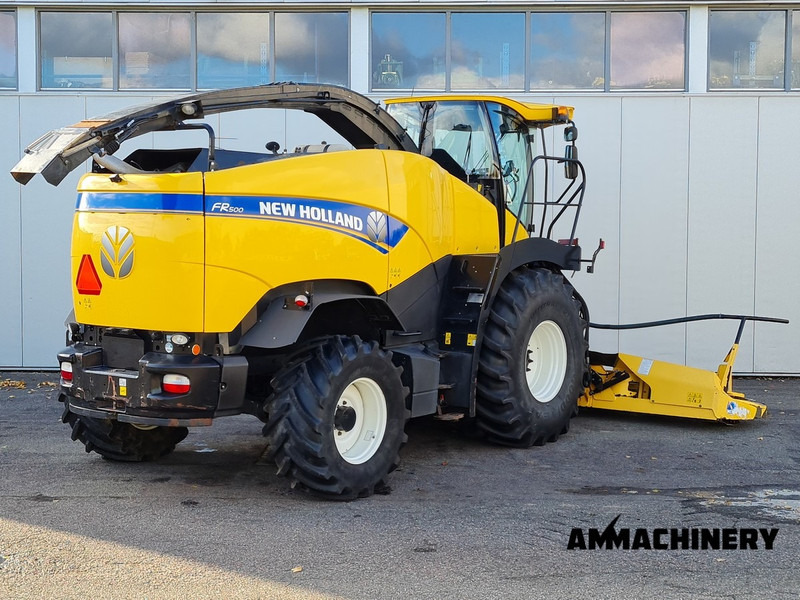 New Holland FR500 4WD - Máy gặt đập thức ăn gia súc: hình 3 New Holland FR500 4WD - Máy gặt đập thức ăn gia súc: hình 3