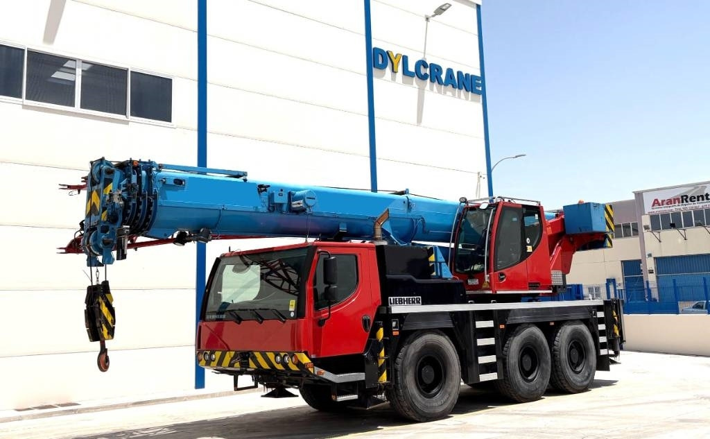 Liebherr LTM 1050-3.1 - Cần cẩu mọi địa hình: hình 1 Liebherr LTM 1050-3.1 - Cần cẩu mọi địa hình: hình 1