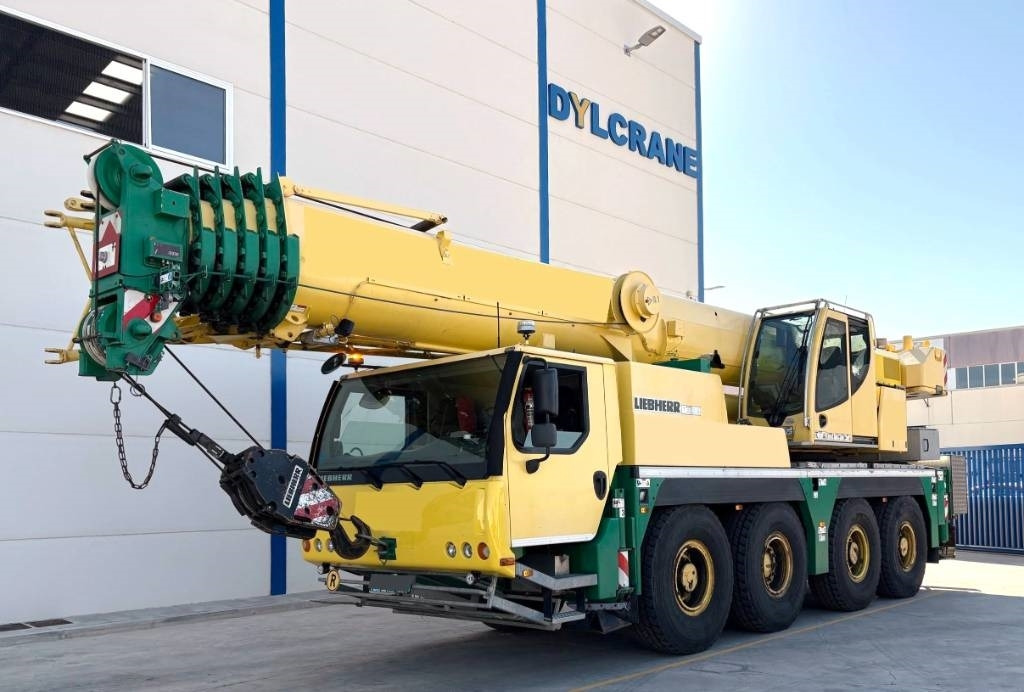 Liebherr ltm 1070-4.2 - Cần cẩu mọi địa hình: hình 1 Liebherr ltm 1070-4.2 - Cần cẩu mọi địa hình: hình 1
