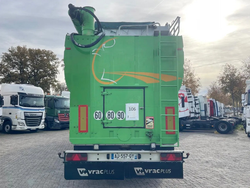 LEVEQUES TSCI, AUGER, HATZ diesel? 7 COMPARTMENTS. Great condition! - Sơ mi rơ moóc bồn: hình 2 LEVEQUES TSCI, AUGER, HATZ diesel? 7 COMPARTMENTS. Great condition! - Sơ mi rơ moóc bồn: hình 2