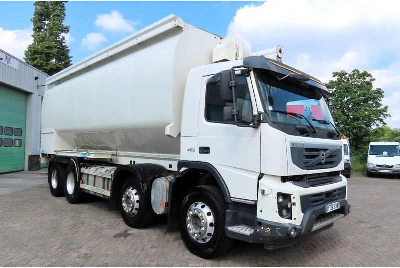 Volvo FMX 450 8x4 AUGER, radio control, 7 COMP. Full Volvo Service! . EXCELLENT condition - Xe bồn: hình 3 Volvo FMX 450 8x4 AUGER, radio control, 7 COMP. Full Volvo Service! . EXCELLENT condition - Xe bồn: hình 3