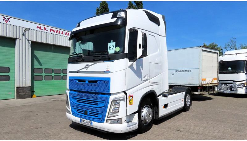 Volvo FH 500 YV2RT40A5LB301456 2X FUELTANK, PARKING AIRCO, FRIGO - Xe đầu kéo: hình 1 Volvo FH 500 YV2RT40A5LB301456 2X FUELTANK, PARKING AIRCO, FRIGO - Xe đầu kéo: hình 1