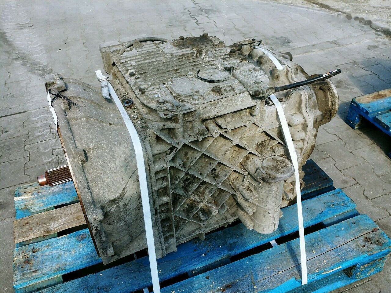 Volvo AT2512C Volvo FH13 FM13 - Hộp số cho Xe tải: hình 2 Volvo AT2512C Volvo FH13 FM13 - Hộp số cho Xe tải: hình 2